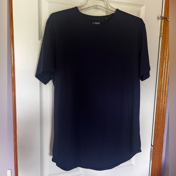 Cuts Clothing Other - Cuts Clothing AO Curve-Hem Navy Blue Short Sleeve Tee, men’s size XL
